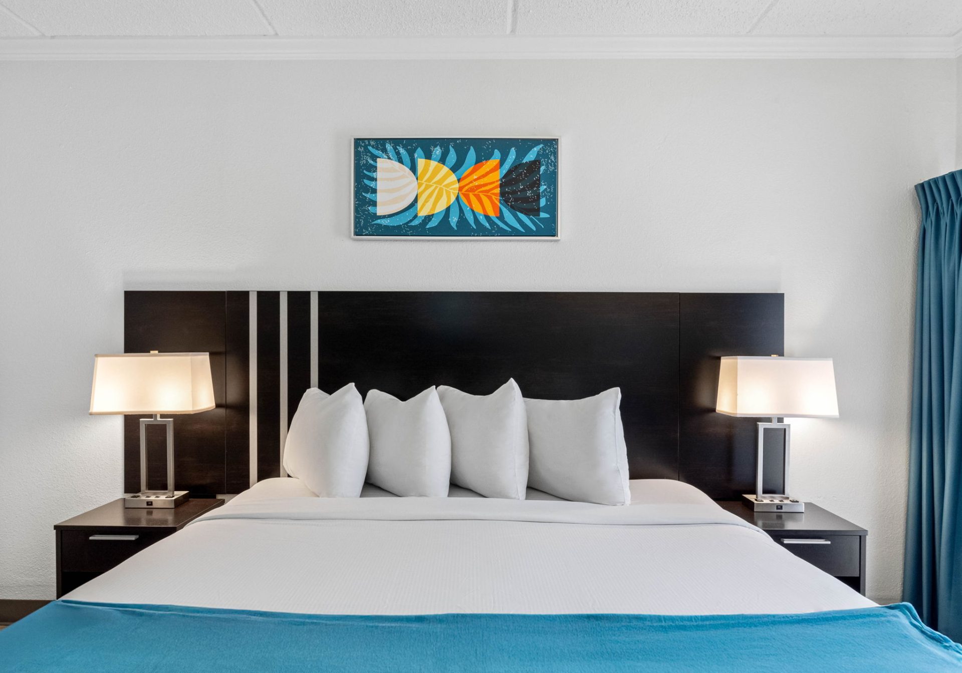 103-web-or-mls-King Bedroom-3