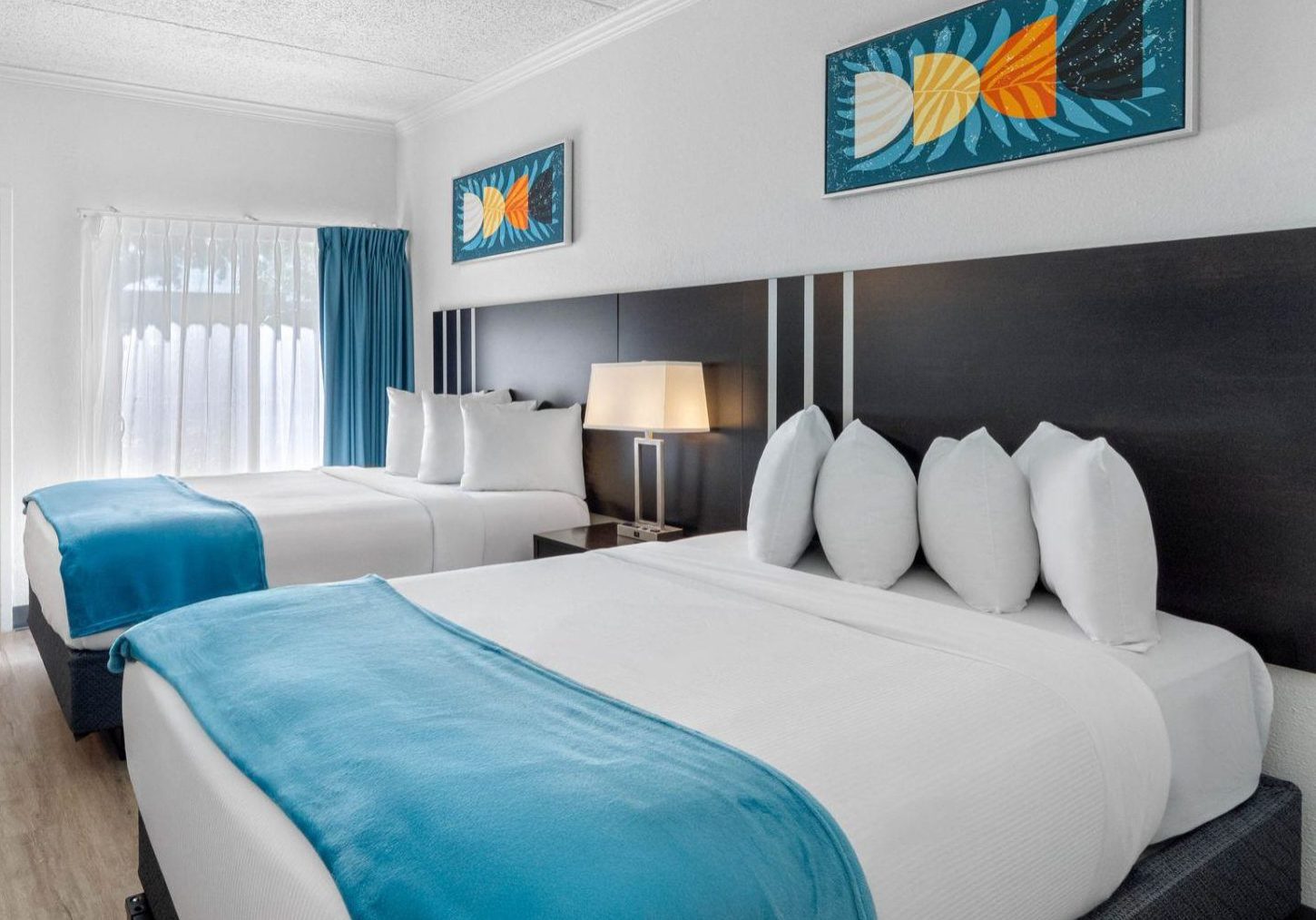 Double-Bedroom